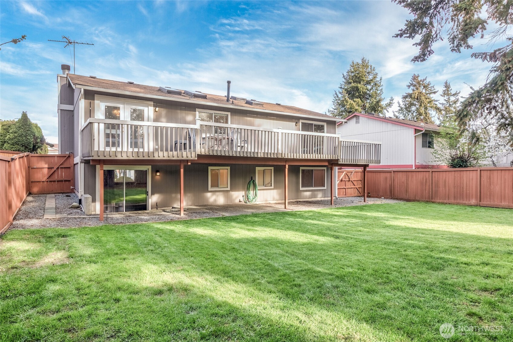 24941 13th Place S, Des Moines, WA 98198