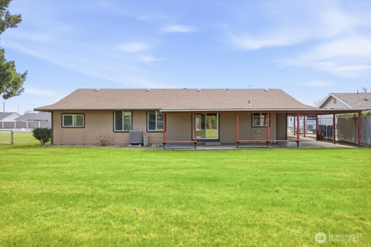 3621 W Pearl St , Pasco, WA 99301