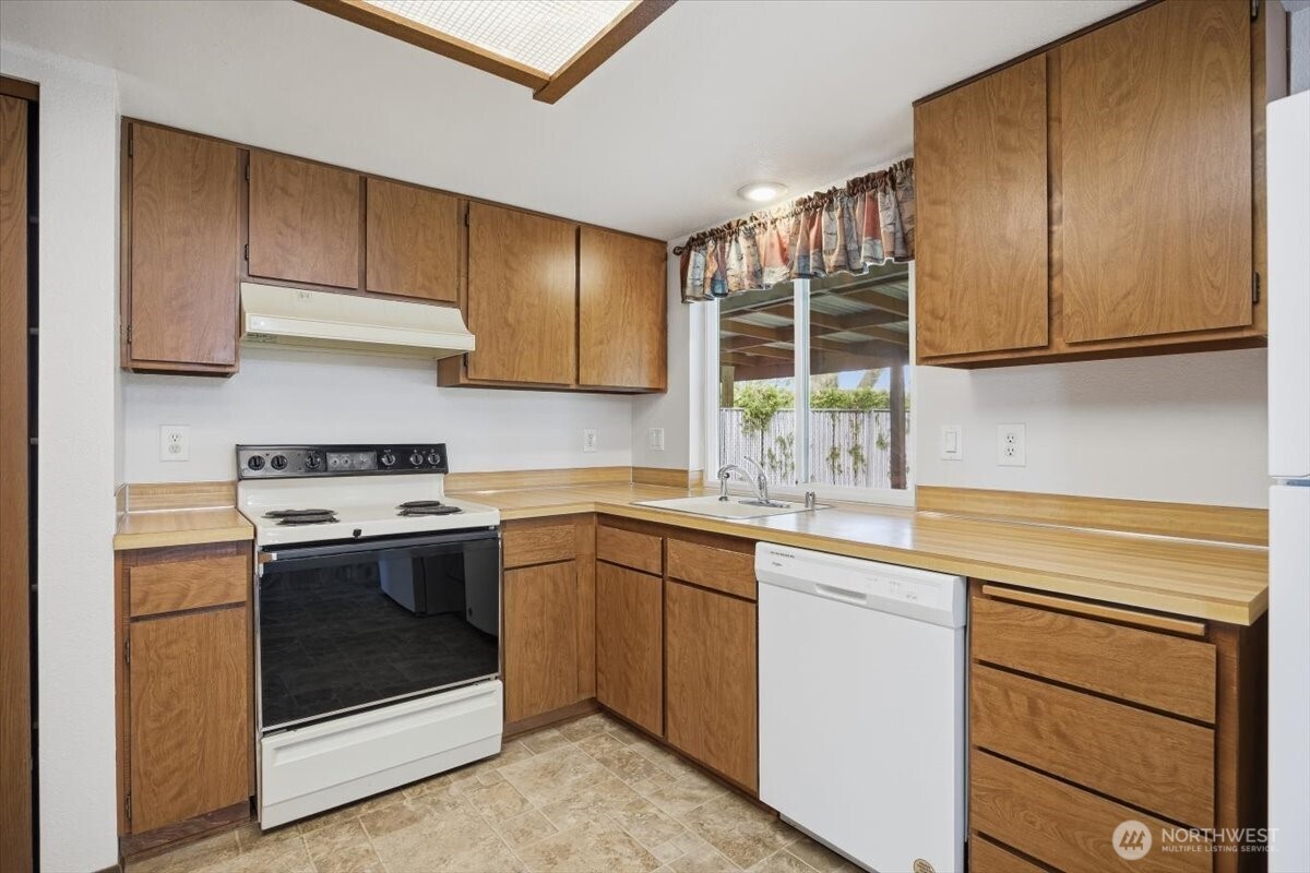 3621 W Pearl St , Pasco, WA 99301