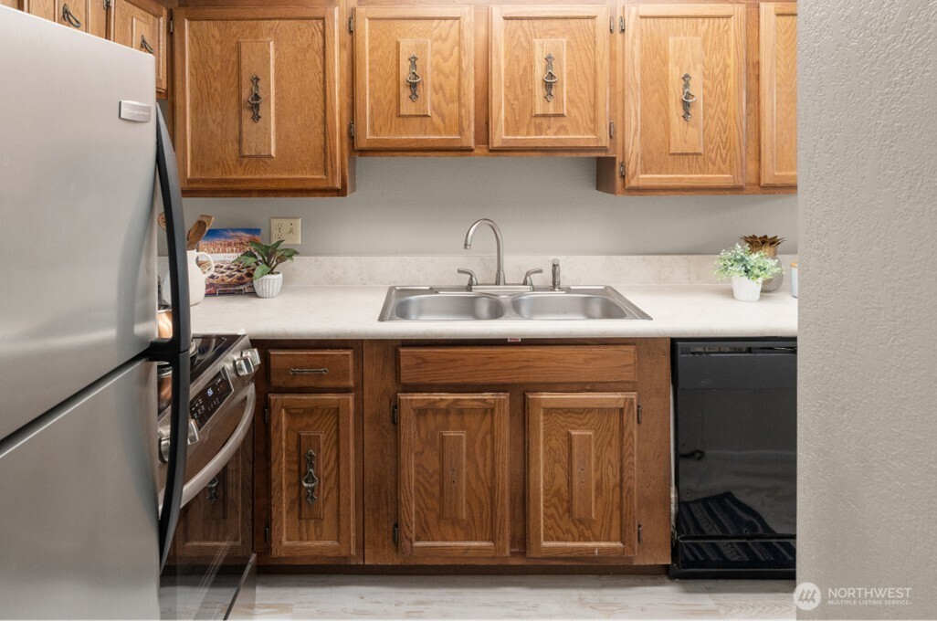 500 N National Avenue #44, Bremerton, WA 98312
