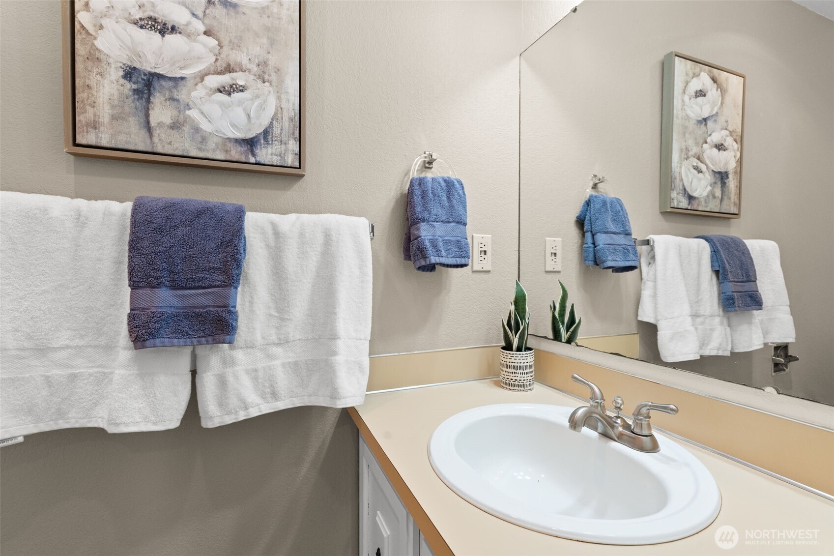 500 N National Avenue #44, Bremerton, WA 98312