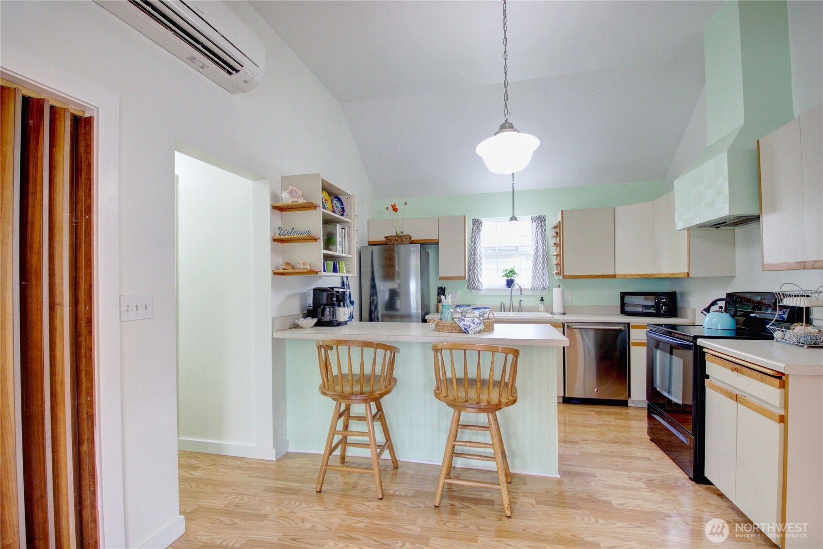 4830 Cedar Lane , Blaine, WA 98230