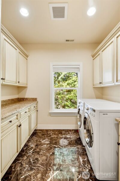 2727 101st Place NE, Bellevue, WA 98004 - Photo 30