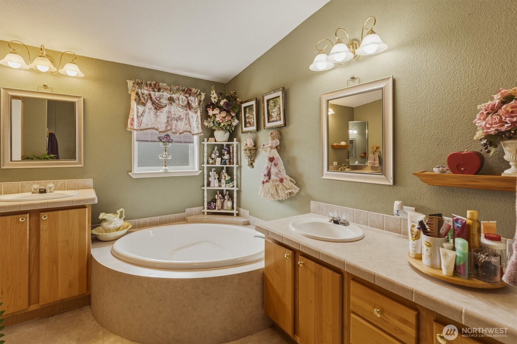 138 Twin Peaks Road , Toledo, WA 98591