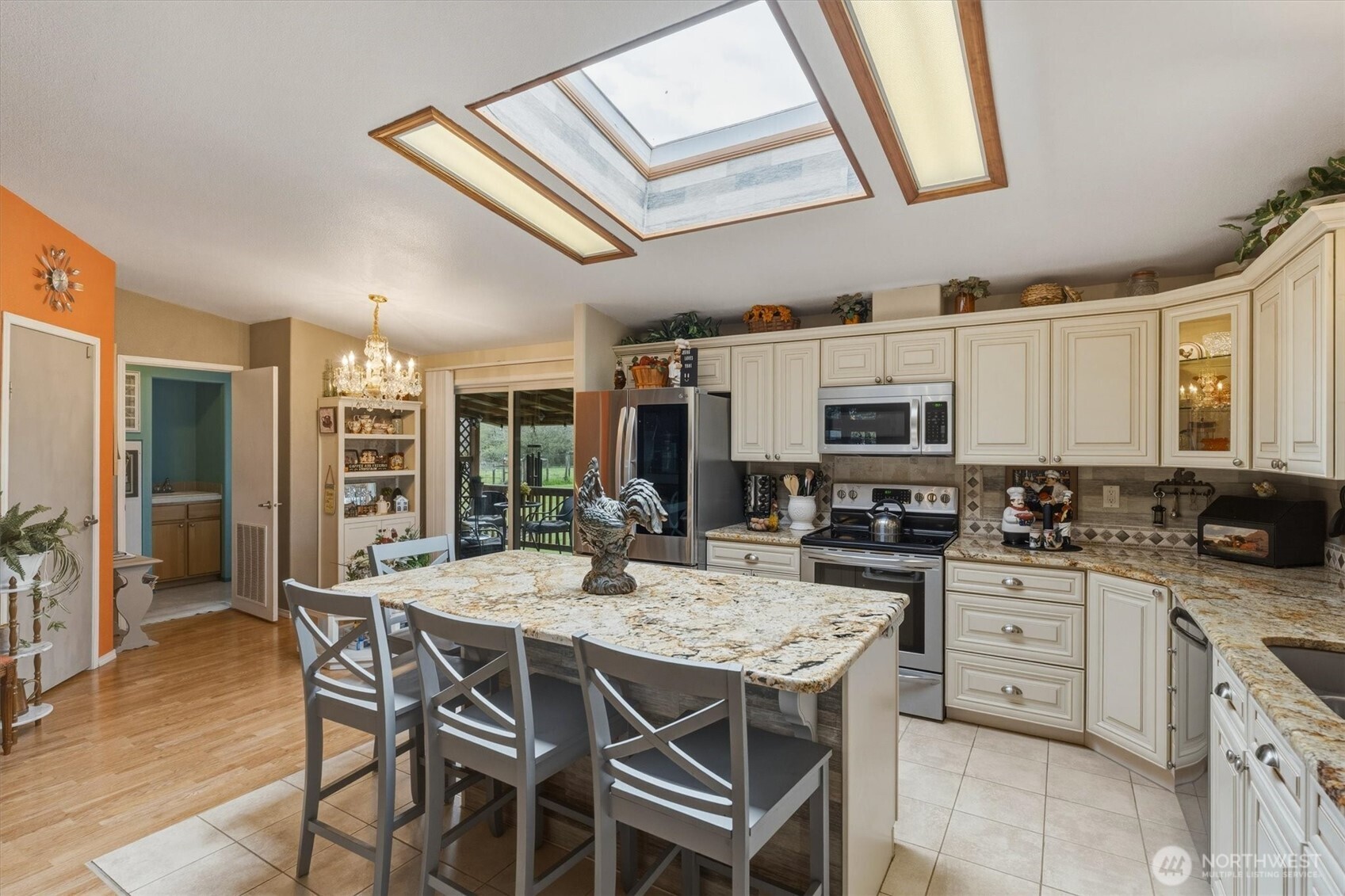 138 Twin Peaks Road , Toledo, WA 98591