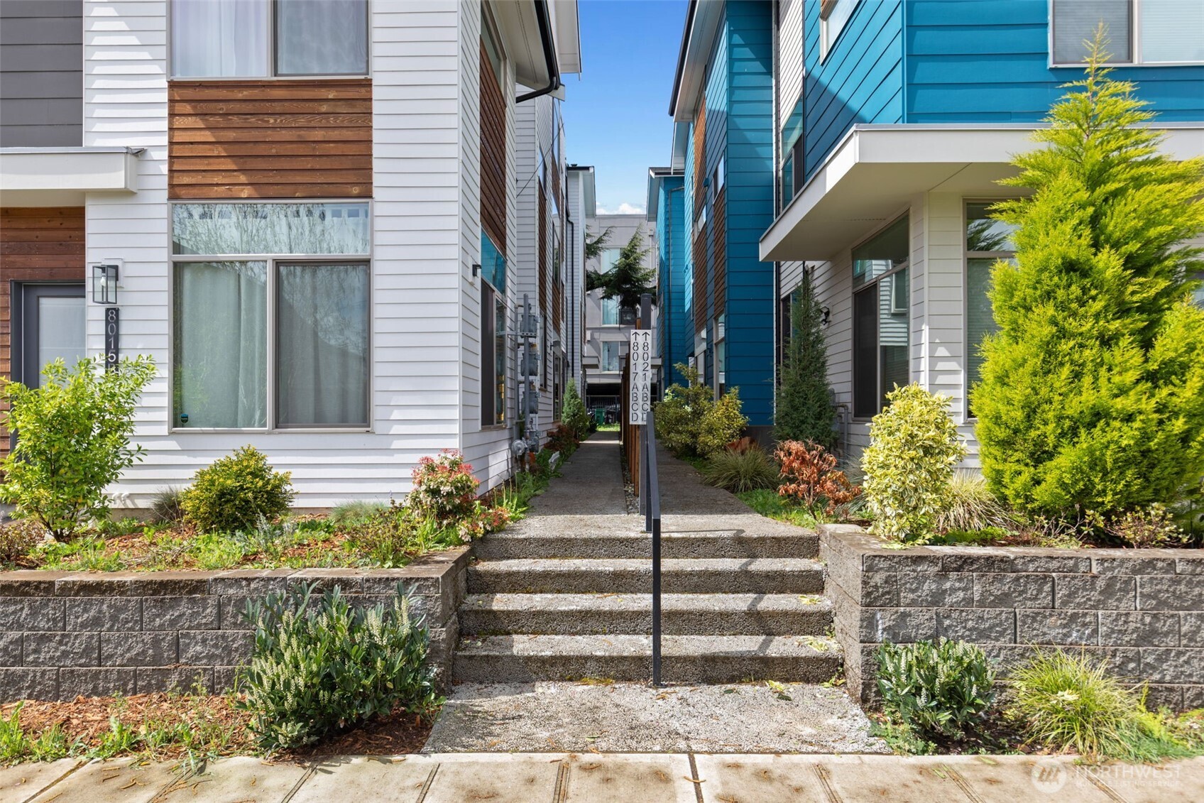 8015 Mary Avenue NW #D, Seattle, WA 98117