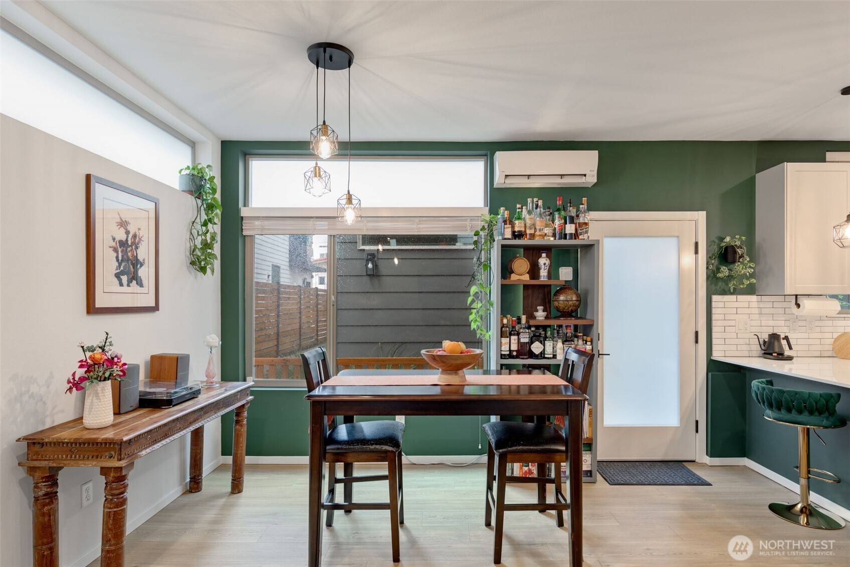 8015 Mary Avenue NW #D, Seattle, WA 98117