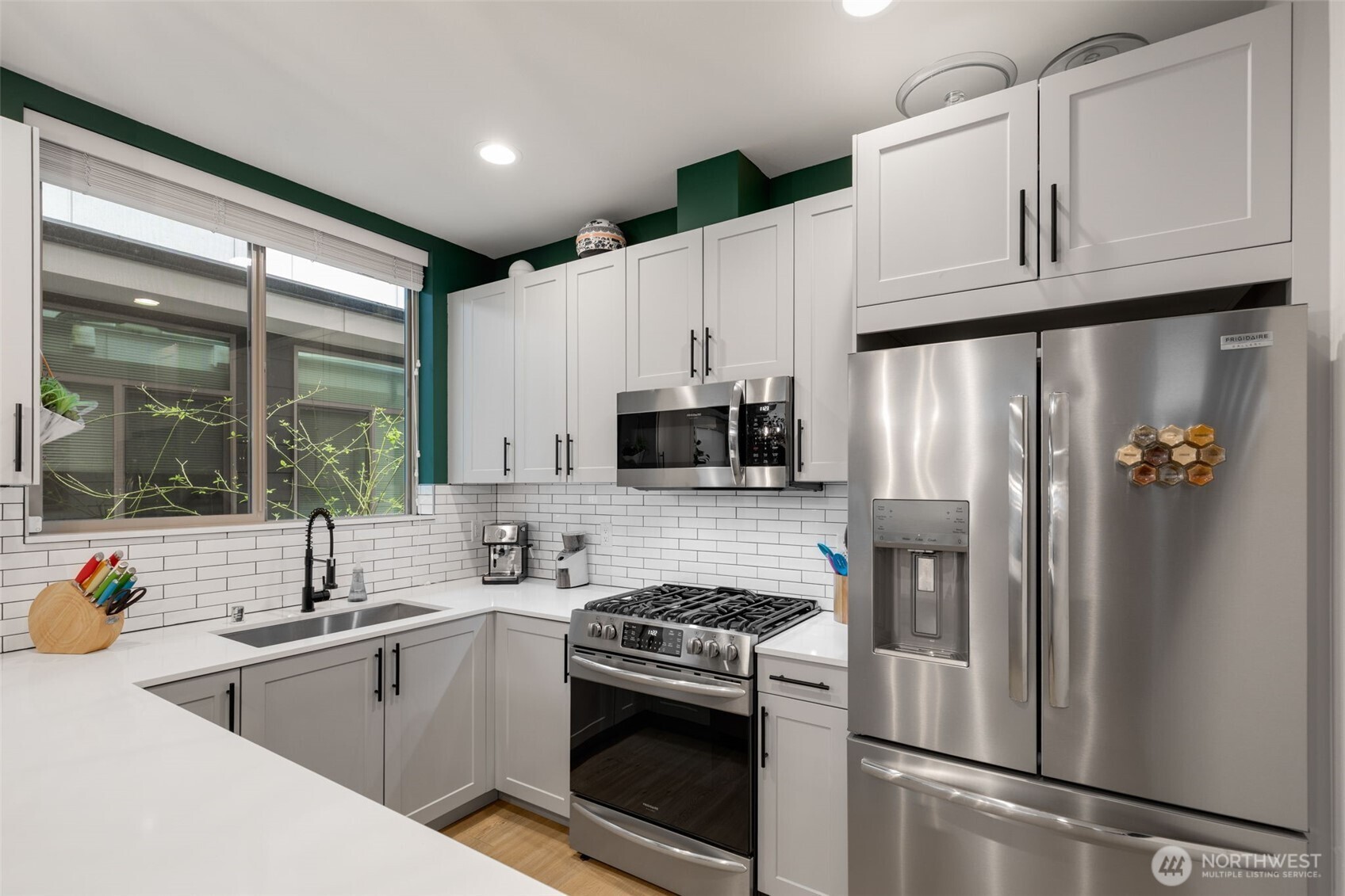 8015 Mary Avenue NW #D, Seattle, WA 98117