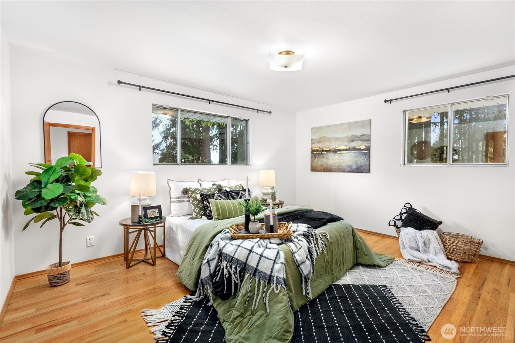 5402 West Drive , Everett, WA 98203