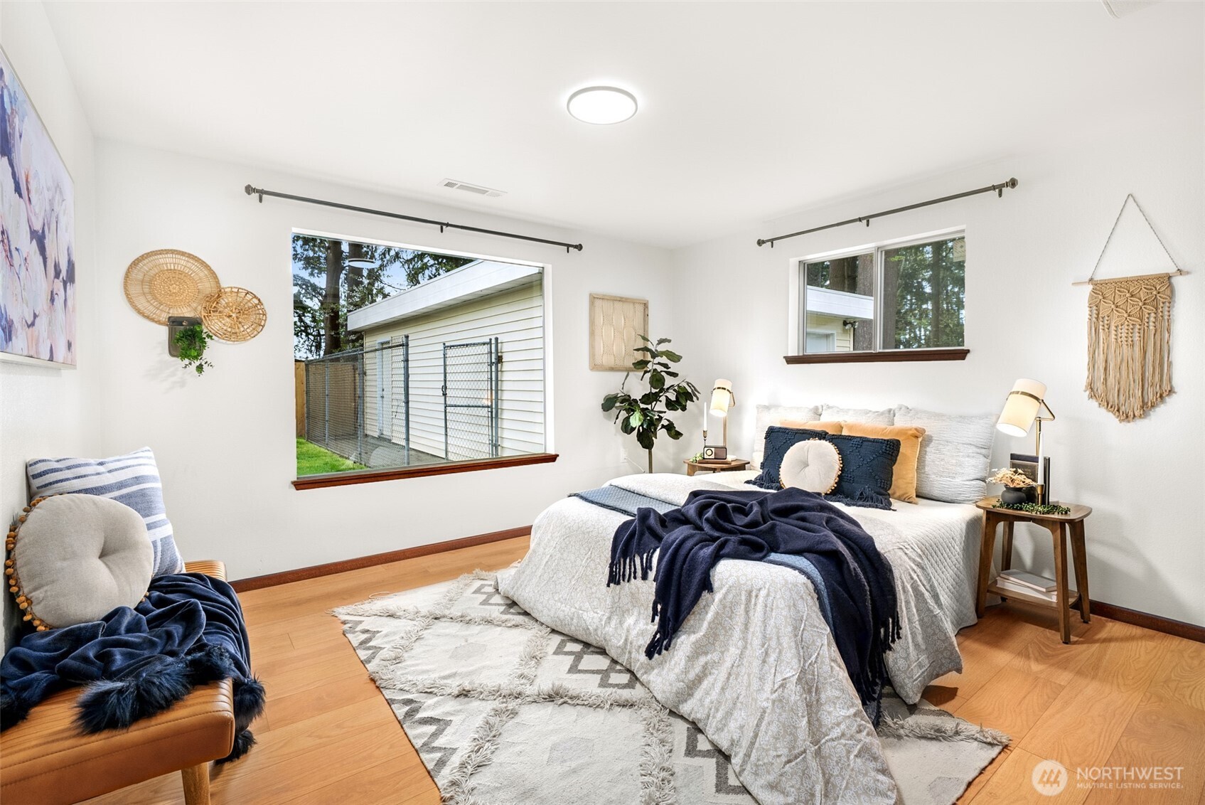 5402 West Drive , Everett, WA 98203
