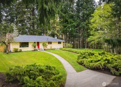 5402 West Drive , Everett, WA 98203 - Photo 2