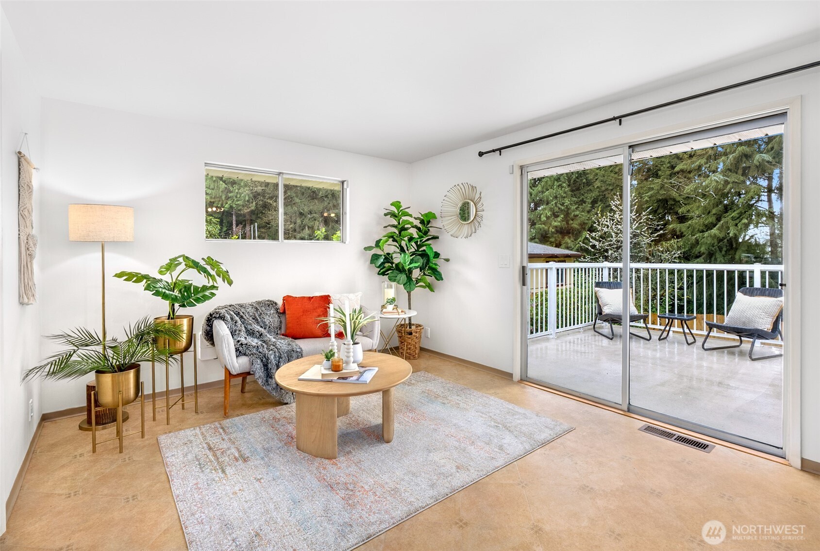 5402 West Drive , Everett, WA 98203