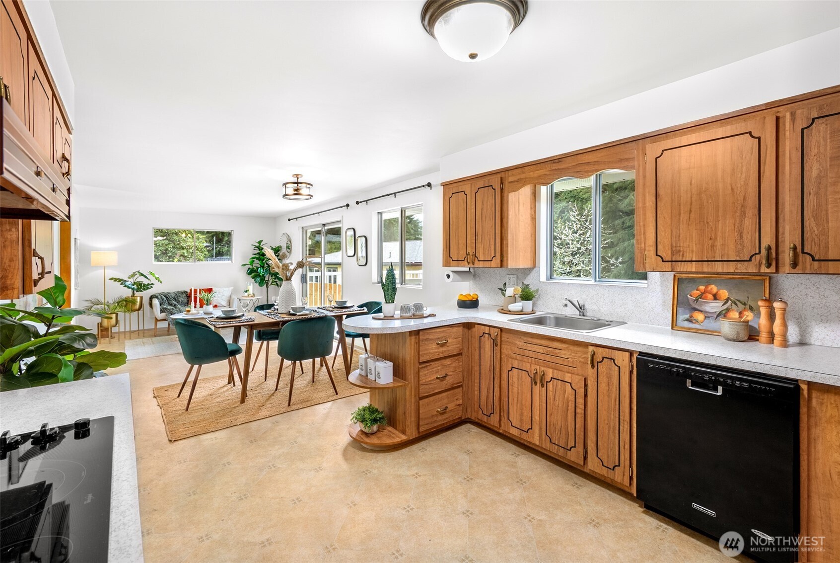 5402 West Drive , Everett, WA 98203
