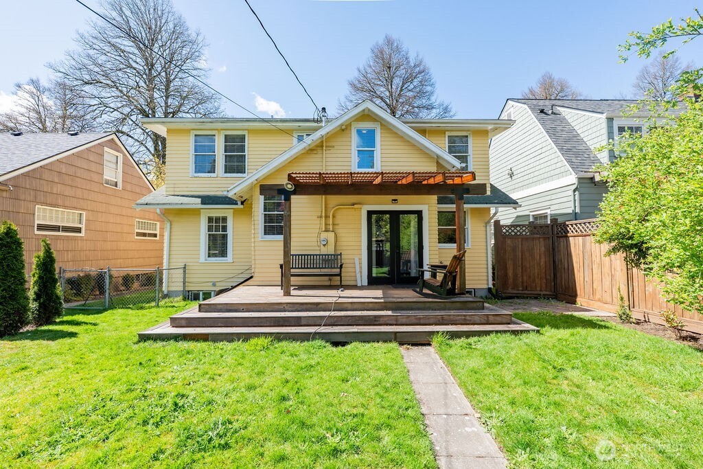 1424 25th Avenue , Longview, WA 98632