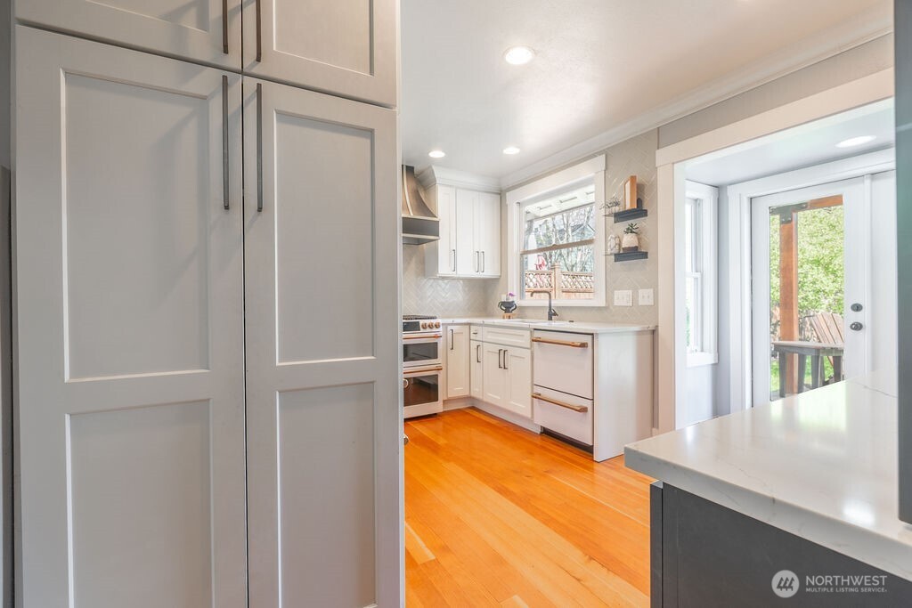 1424 25th Avenue , Longview, WA 98632