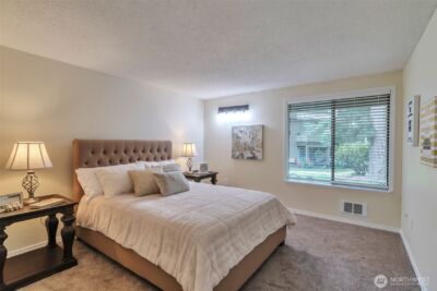 19115 Ballinger Way NE #102, Lake Forest Park, WA 98155 - Photo 12