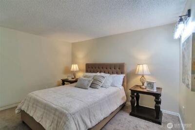 19115 Ballinger Way NE #102, Lake Forest Park, WA 98155 - Photo 13