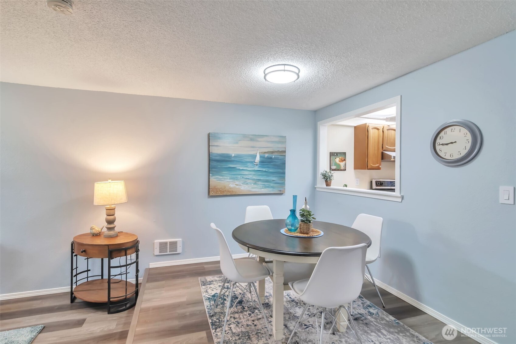 19115 Ballinger Way NE #102, Lake Forest Park, WA 98155