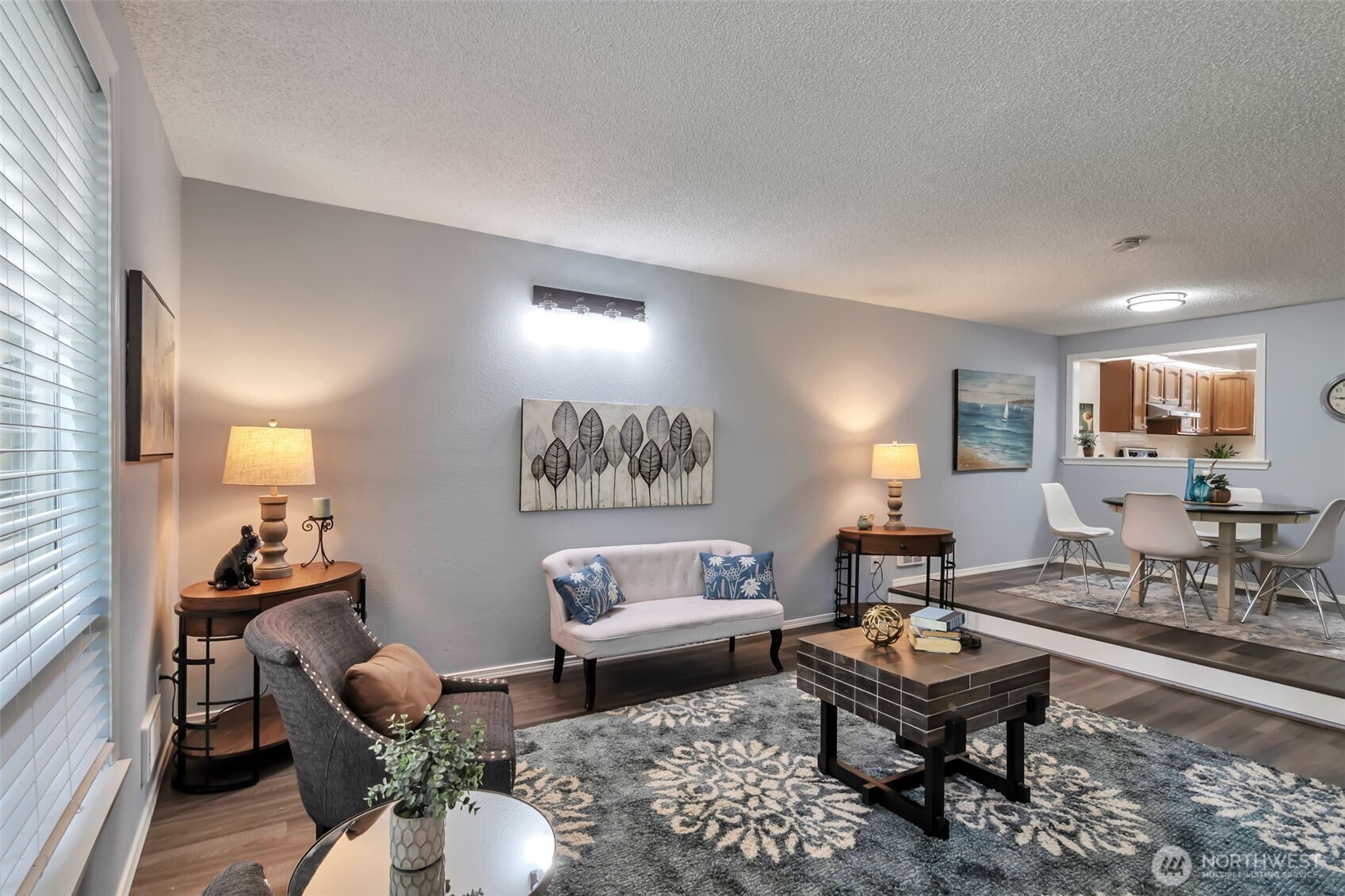 19115 Ballinger Way NE #102, Lake Forest Park, WA 98155