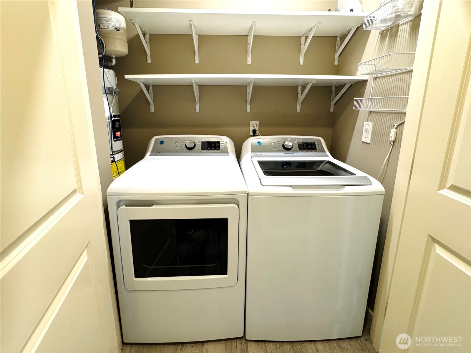 15291 NE 82nd Street #302, Redmond, WA 98052
