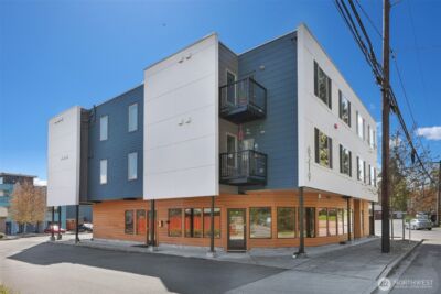 6219 NE 181st Street #301, Kenmore, WA 98028