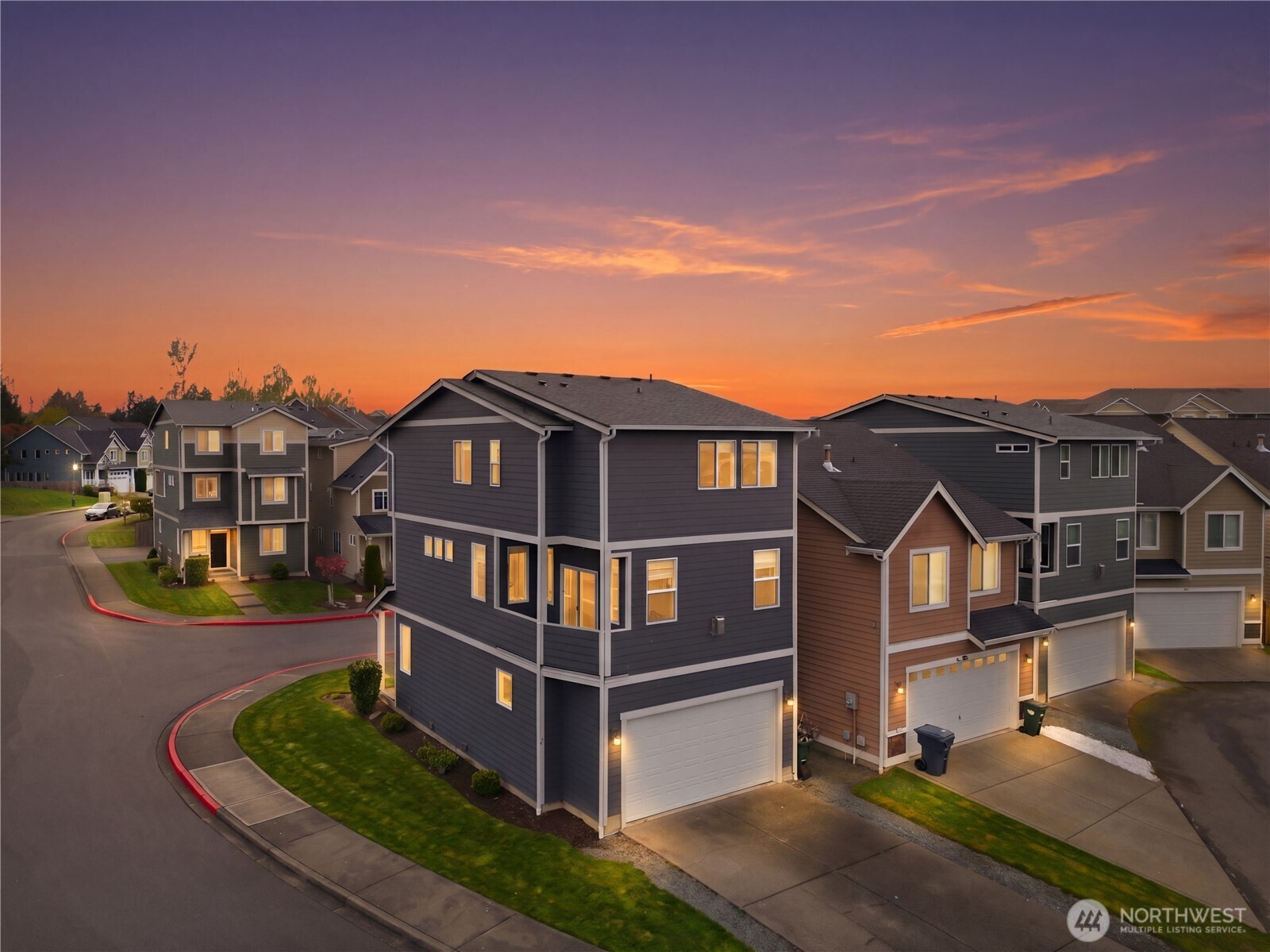 13319 96th Avenue Ct E, Puyallup, WA 98373