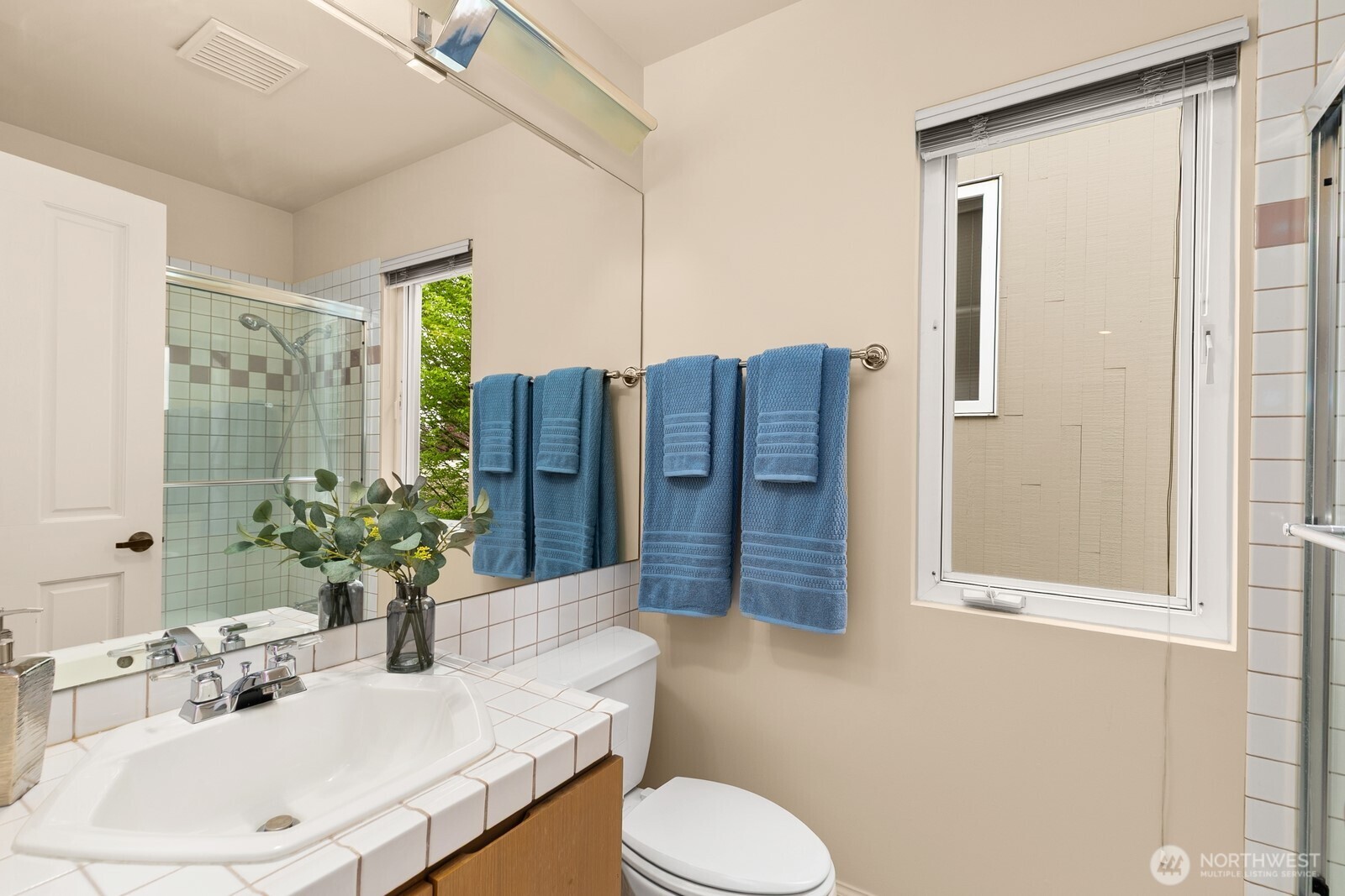 2341 43rd Avenue E, Seattle, WA 98112
