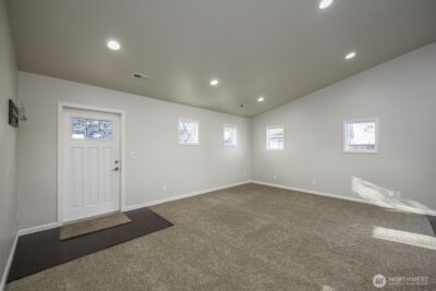 2143 NE Valley Road , Moses Lake, WA 98837 - Photo 8