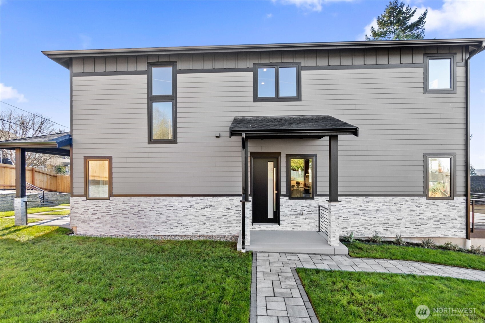 437 Hazel Avenue N, Kent, WA 98030