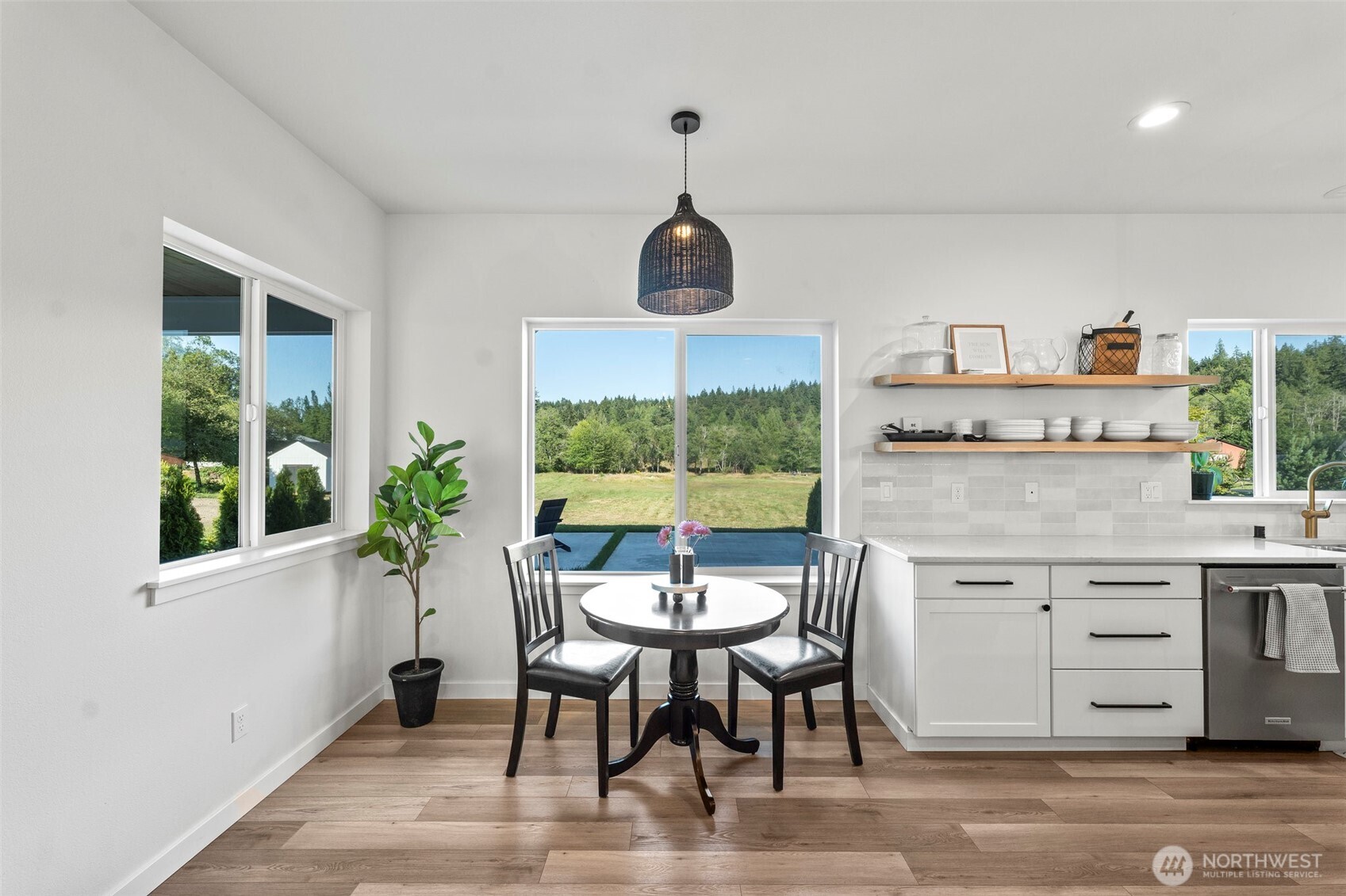 5946 SE Lake Valley Road , Port Orchard, WA 98367