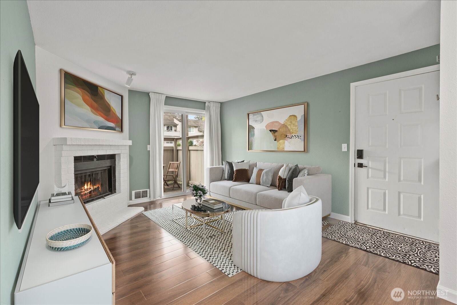 14200 NE 171st St #E104, Woodinville, WA 98072
