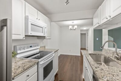 14200 NE 171st St #E104, Woodinville, WA 98072 - Photo 12