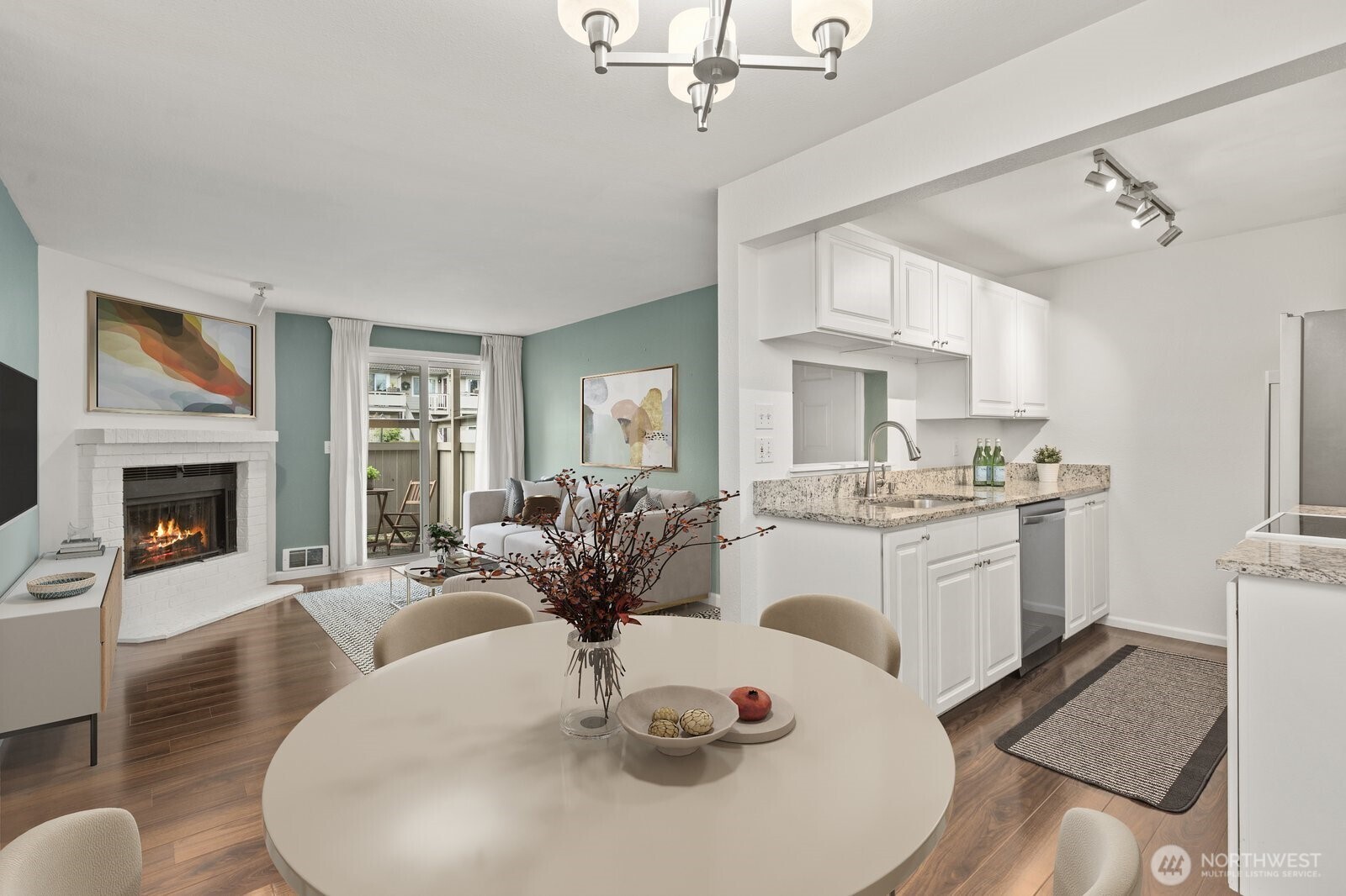 14200 NE 171st St #E104, Woodinville, WA 98072
