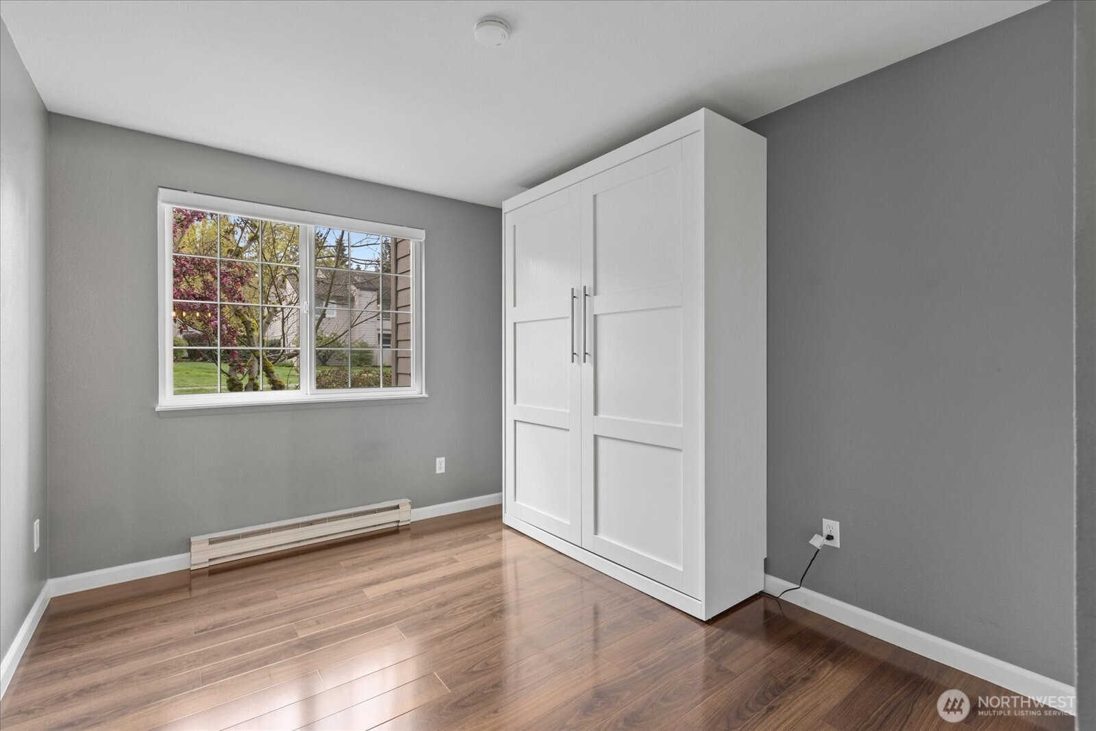 14200 NE 171st St #E104, Woodinville, WA 98072