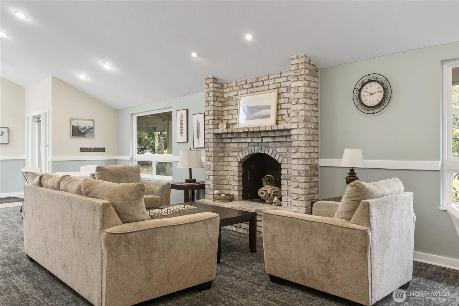 14200 NE 171st St #E104, Woodinville, WA 98072