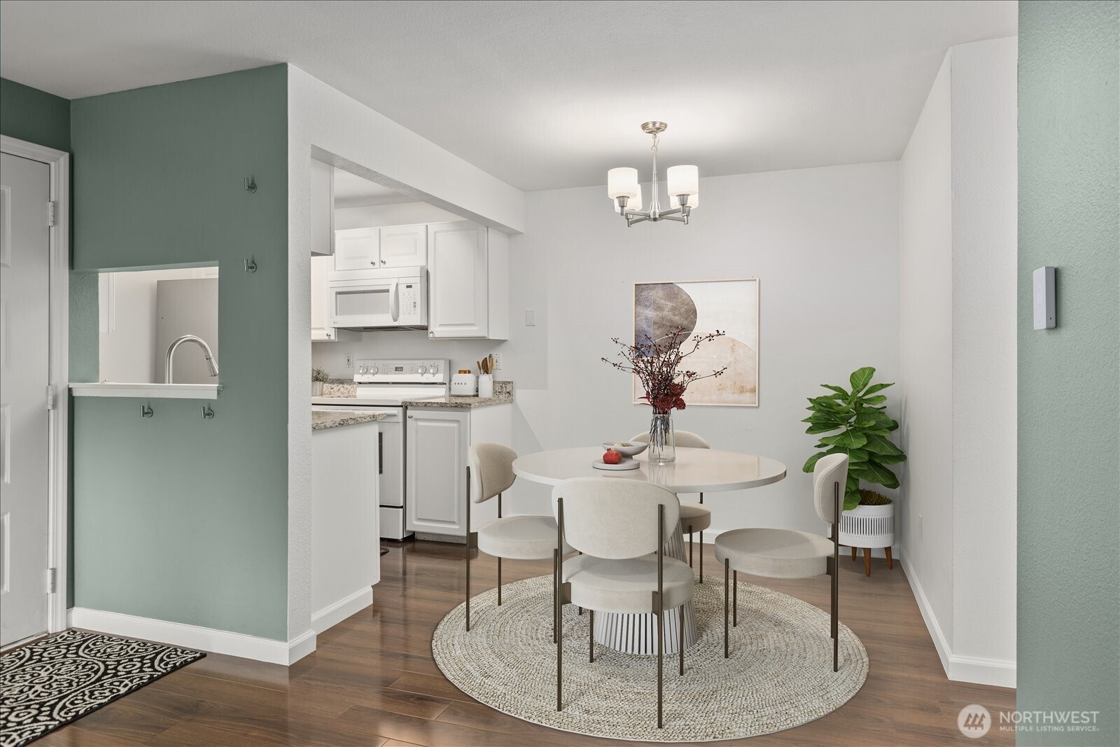 14200 NE 171st St #E104, Woodinville, WA 98072