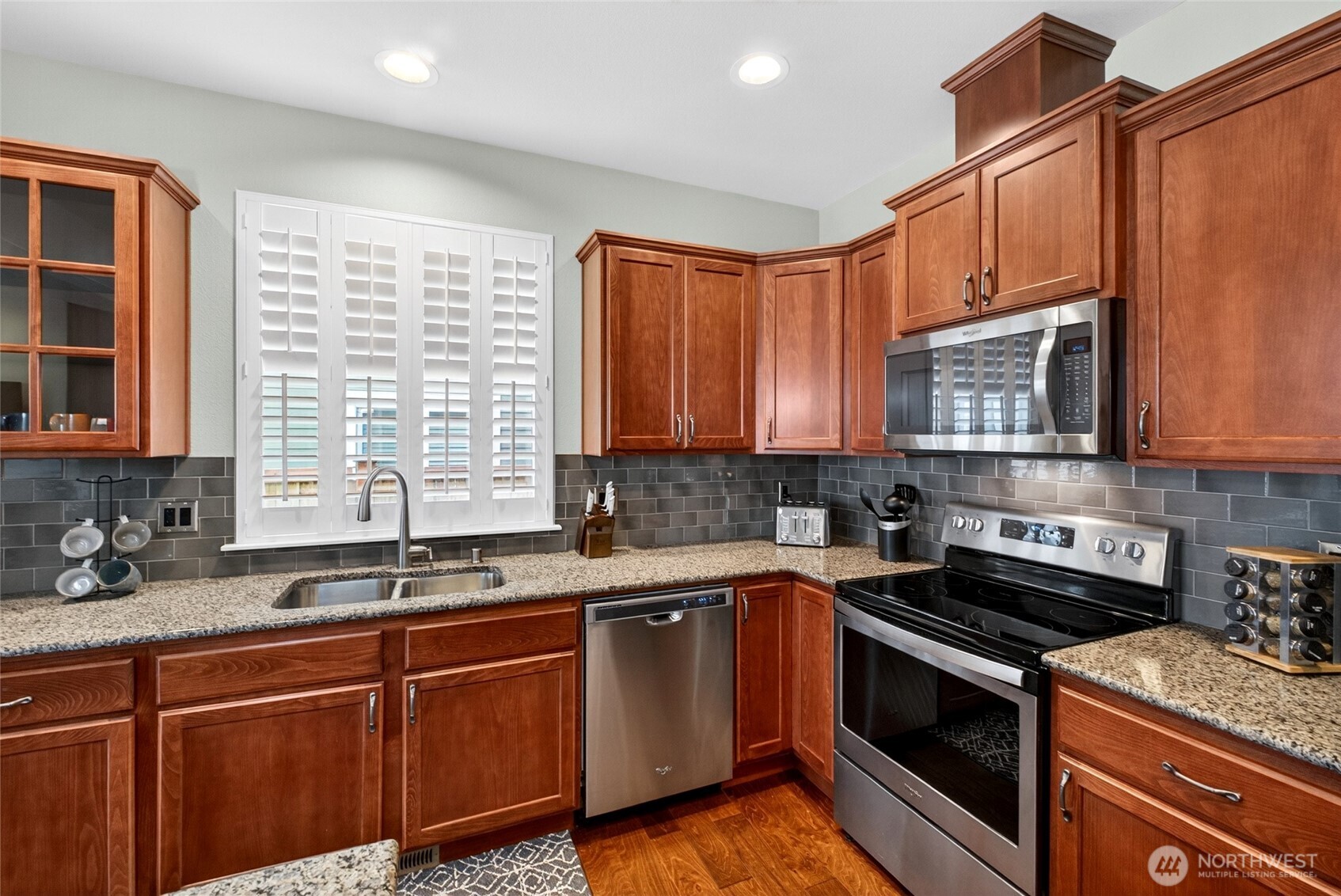 646 Mandee Street SE, Lacey, WA 98513