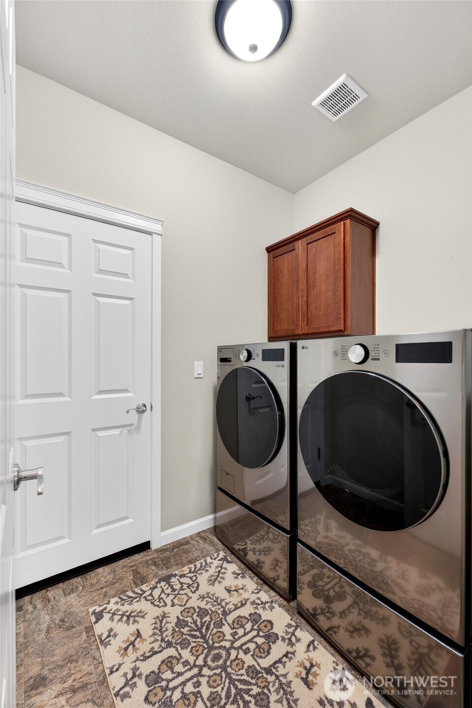 646 Mandee Street SE, Lacey, WA 98513