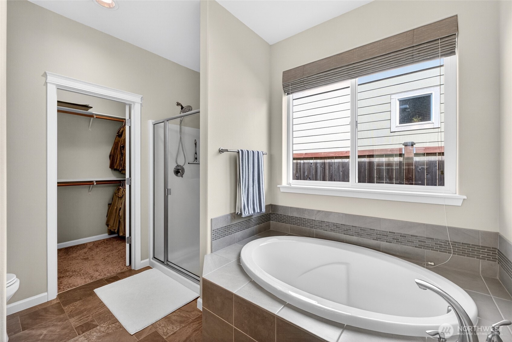 646 Mandee Street SE, Lacey, WA 98513