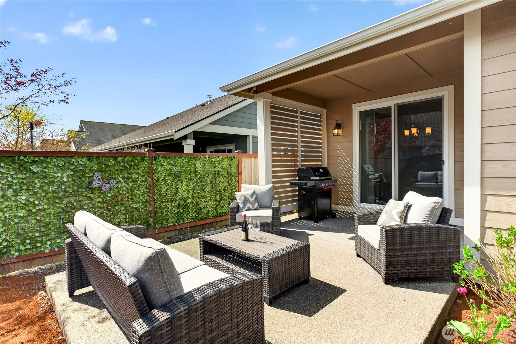 646 Mandee Street SE, Lacey, WA 98513
