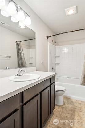 6930 Oleander Ave NE , Lacey, WA 98516