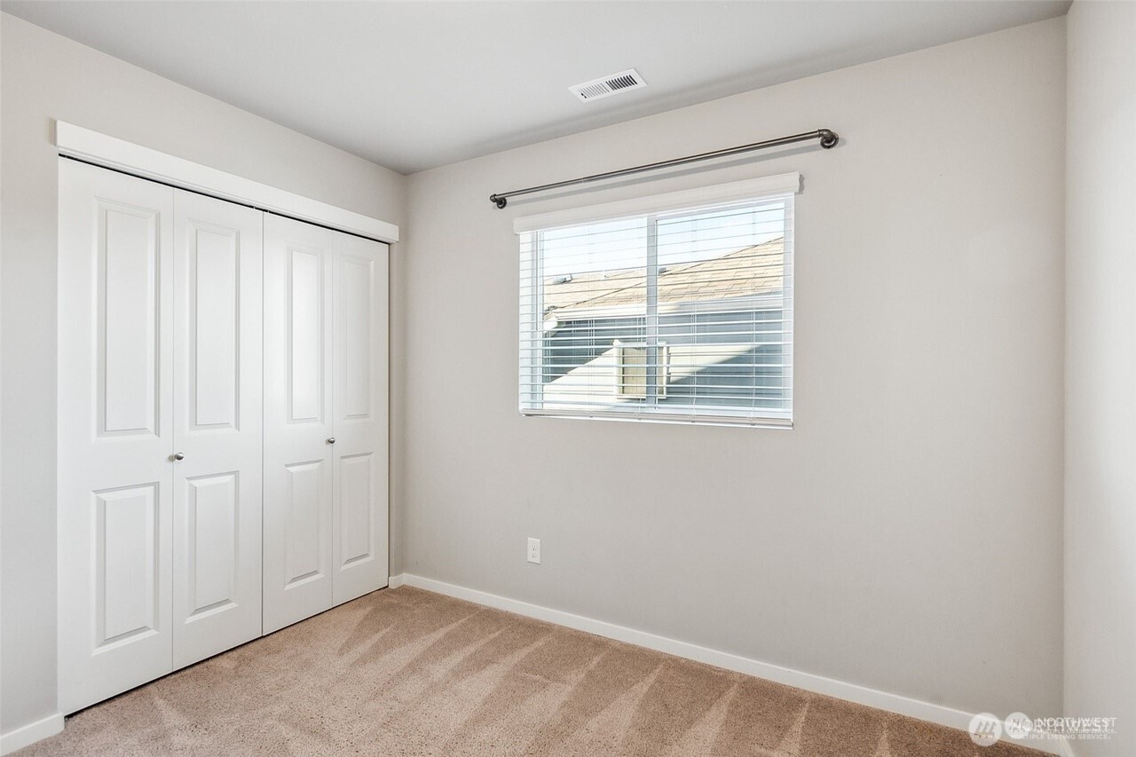 6930 Oleander Ave NE , Lacey, WA 98516