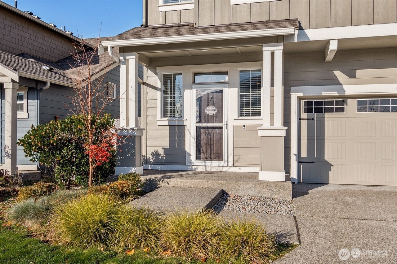 6930 Oleander Ave NE , Lacey, WA 98516