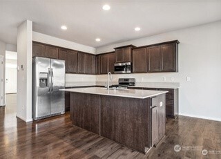 6930 Oleander Ave NE , Lacey, WA 98516