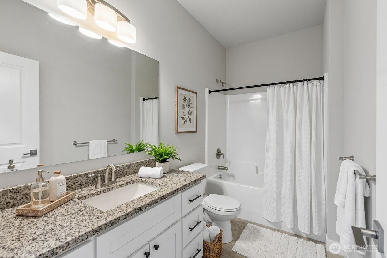 676 W Camas Court , McCleary, WA 98557