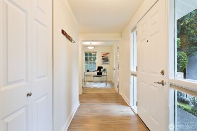 10025 NE 129th Place , Kirkland, WA 98034 - Photo 2