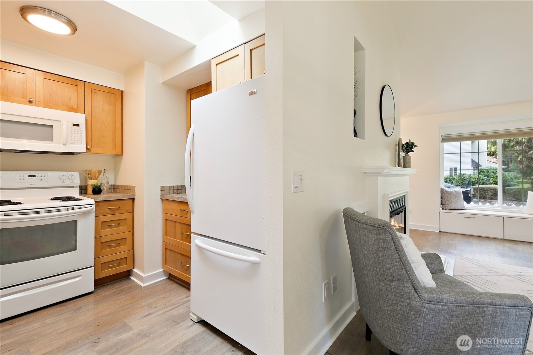 10025 NE 129th Place , Kirkland, WA 98034