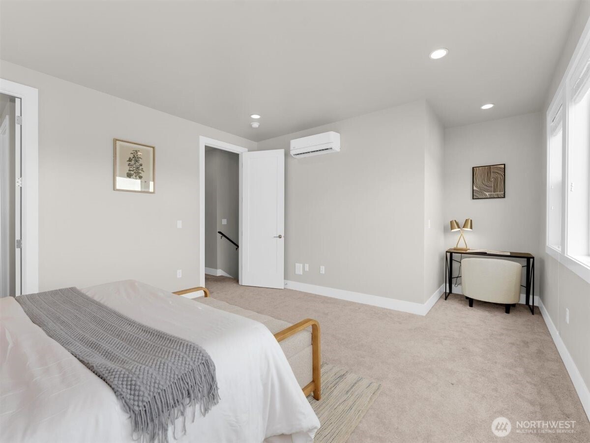 13657 SE 67th Lane #8H-3, Newcastle, WA 98059