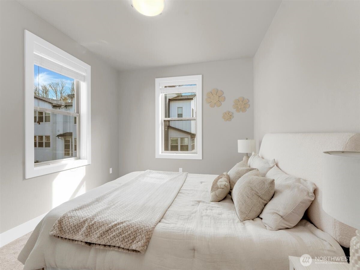 13657 SE 67th Lane #8H-3, Newcastle, WA 98059