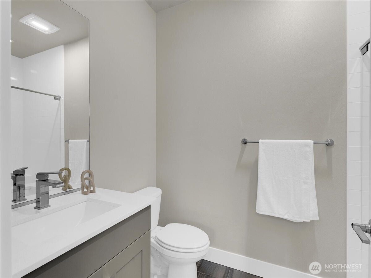 13657 SE 67th Lane #8H-3, Newcastle, WA 98059